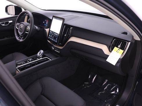 New 2026 Volvo XC60 B5 Plus w/ Protection Package Premier image 22