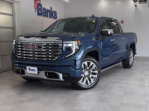 Certified 2025 GMC Sierra 1500 Denali w/ Denali Reserve Package image 2