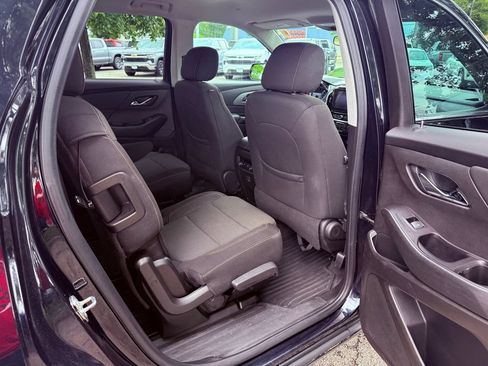 Used 2020 Chevrolet Traverse LT AWD/4WD image 15