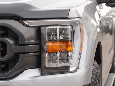 Used 2022 Ford F150 XLT w/ Equipment Group 302A High image 12