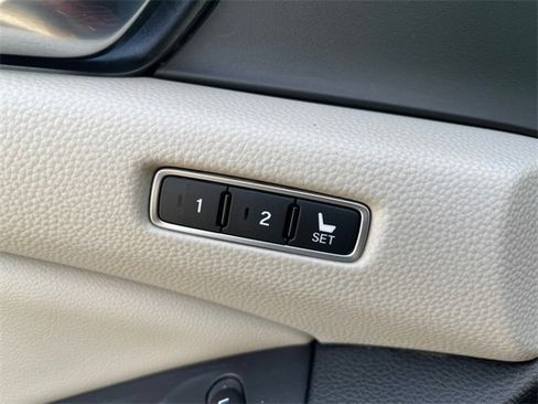 Used 2022 Honda Accord Touring image 32