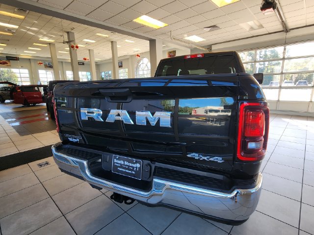 Used 2025 RAM 2500 Big Horn AWD/4WD image 11