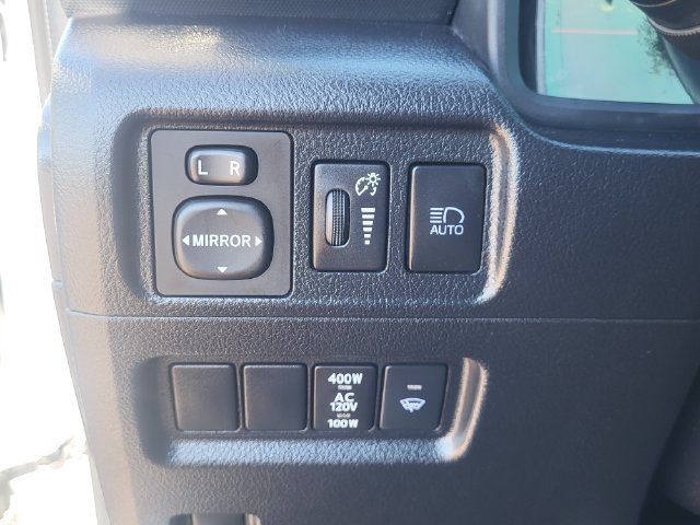 Used 2023 Toyota 4Runner SR5 AWD/4WD image 22