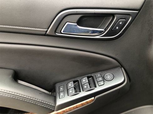 Used 2018 Chevrolet Suburban Premier w/ Max Trailering Package image 13