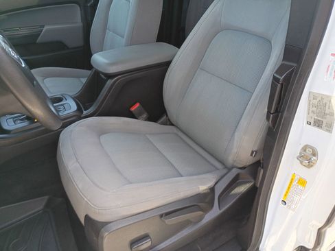 Used 2018 GMC Canyon W/T w/ Convenience Package RWD image 10