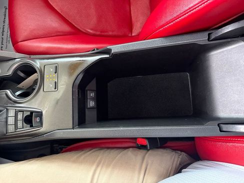 Used 2022 Toyota Camry XSE w/ Navigation Upgrade Package FWD image 26