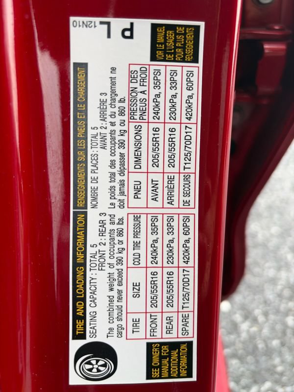 Used 2025 Toyota Corolla SE w/ SE Package FWD image 20