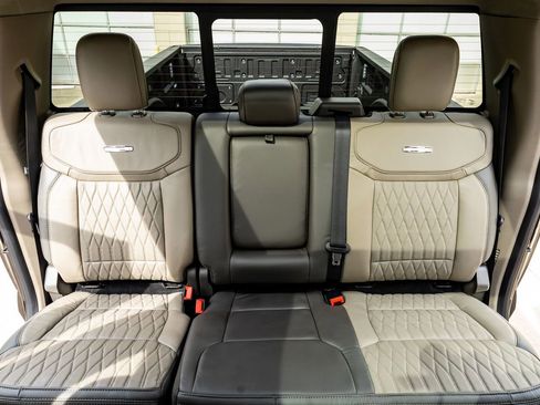 Used 2026 Ford F450 Platinum w/ Platinum Plus Package image 35