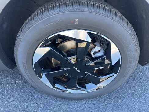 New 2025 Kia Sorento EX image 22