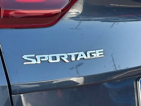 Certified 2021 Kia Sportage LX FWD image 8