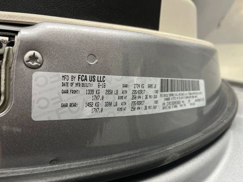 Used 2017 Chrysler Pacifica Touring-L image 80