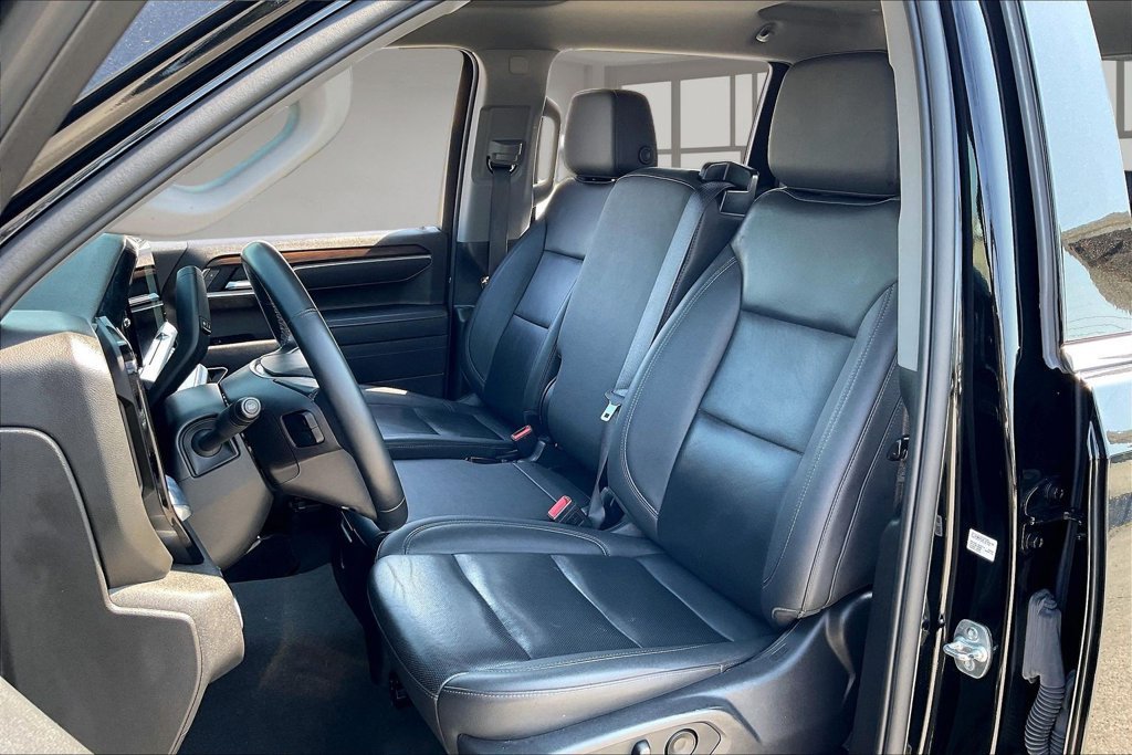 Used 2025 GMC Sierra 1500 SLT RWD image 21