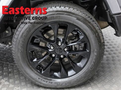 Used 2021 Jeep Wrangler Unlimited Sahara w/ Cold Weather Group image 8