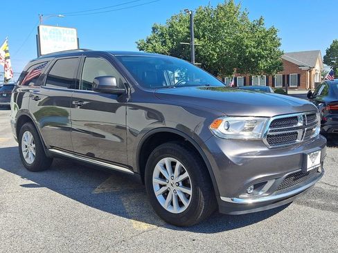 Used 2020 Dodge Durango SXT image 3