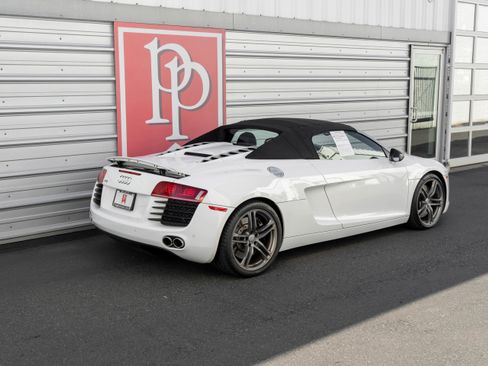 Used 2011 Audi R8 V8 image 53