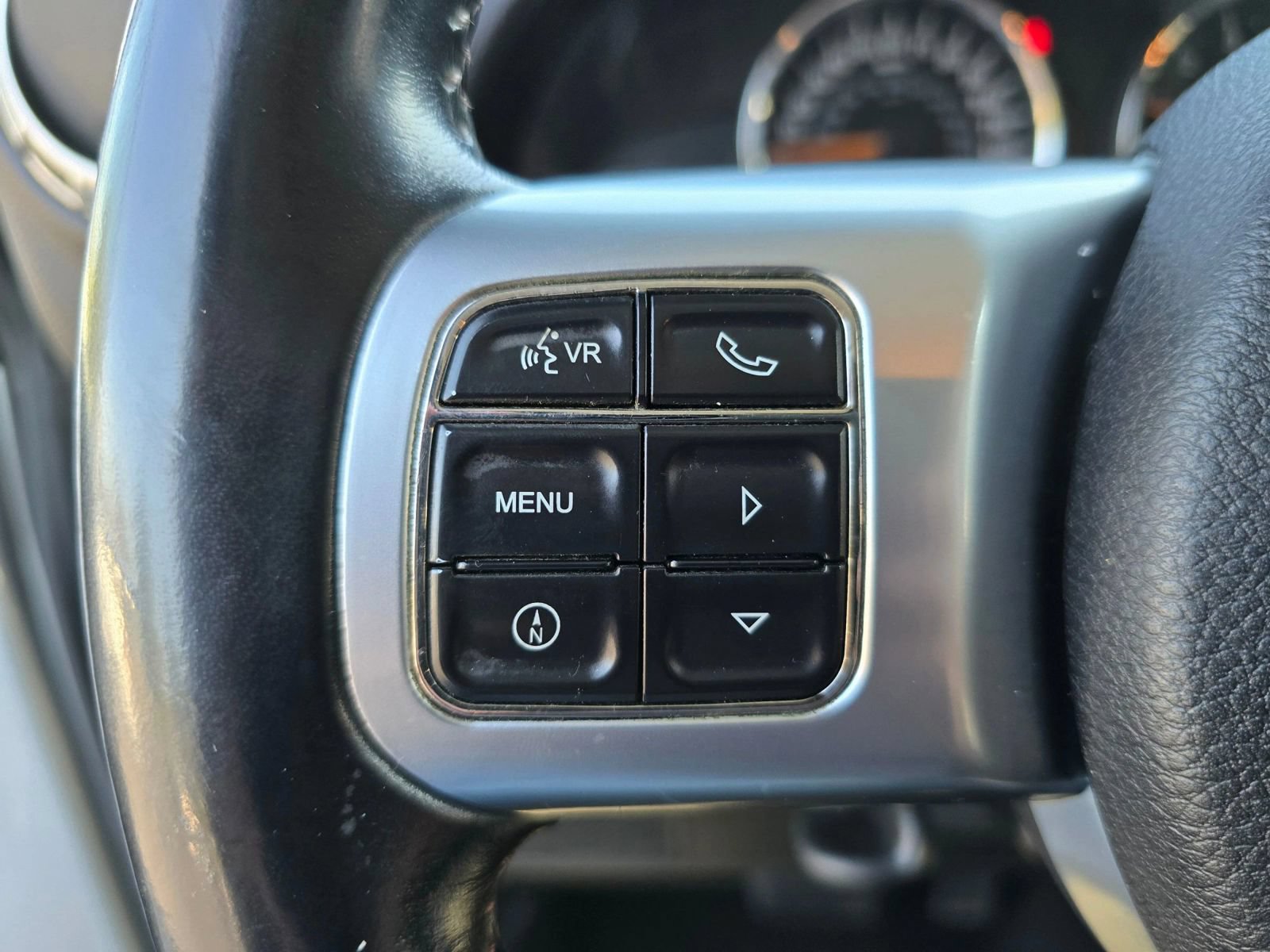 Used 2011 Jeep Wrangler Unlimited 70th Anniversary w/ Dual Top Group AWD/4WD image 23