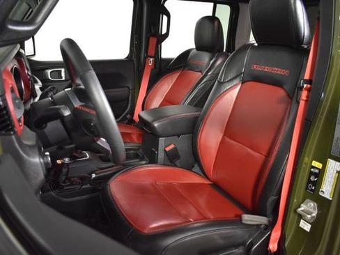 Used 2023 Jeep Wrangler Unlimited Rubicon 4xe AWD/4WD image 9