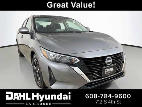 Used 2024 Nissan Sentra SV FWD image 1