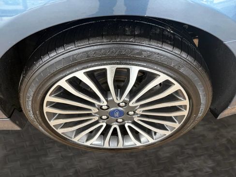 Used 2018 Ford Fusion Titanium AWD/4WD image 43