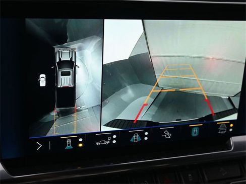 Used 2024 Chevrolet Silverado 2500 LTZ w/ LTZ Plus Package image 25