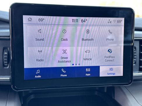 Used 2024 Ford Explorer XLT w/ Equipment Group 202A image 7