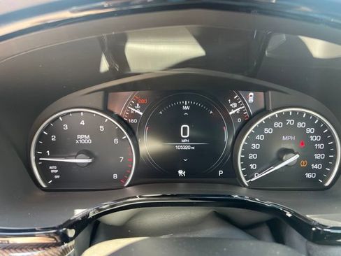 Used 2018 Cadillac XT5 Platinum w/ Driver Assist Package AWD/4WD image 24