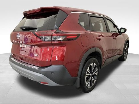 Used 2023 Nissan Rogue SV image 5