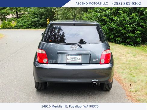 Used 2006 Scion xA FWD image 4