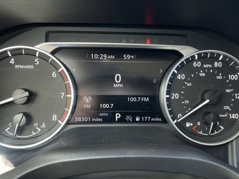 Used 2025 Nissan Rogue SV AWD/4WD image 15