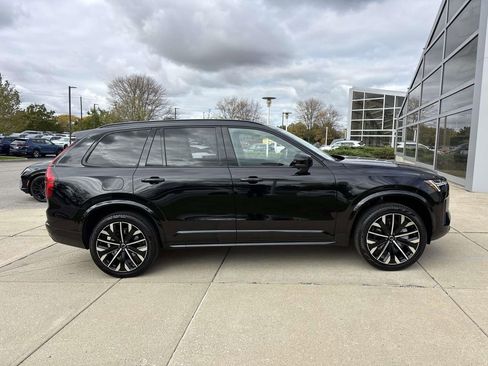 New 2026 Volvo XC90 B6 Ultra w/ Protection Package Premier image 8