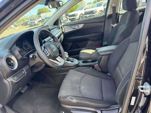 Used 2022 Kia Forte LXS image 14