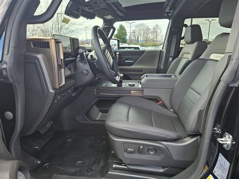 New 2025 GMC Hummer EV 3X w/ LPO, Cargo Utility Package AWD/4WD image 9