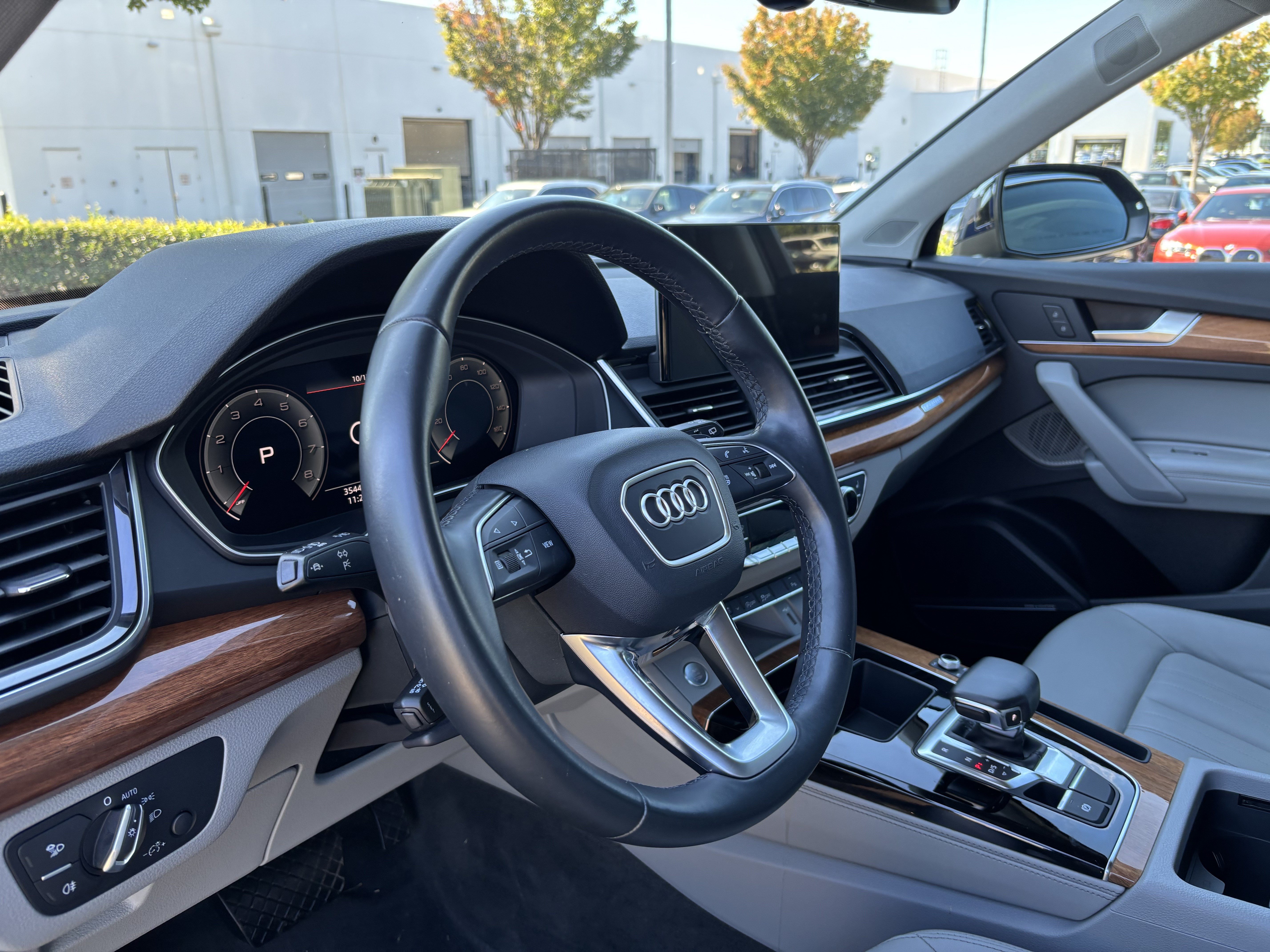 Used 2022 Audi Q5 2.0T Premium Plus w/ Premium Plus Package AWD/4WD image 17