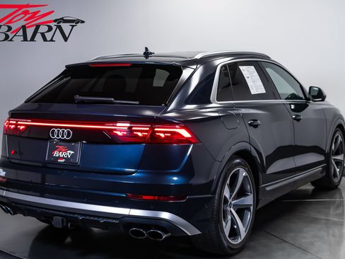 Used 2024 Audi SQ8 Prestige AWD/4WD image 5