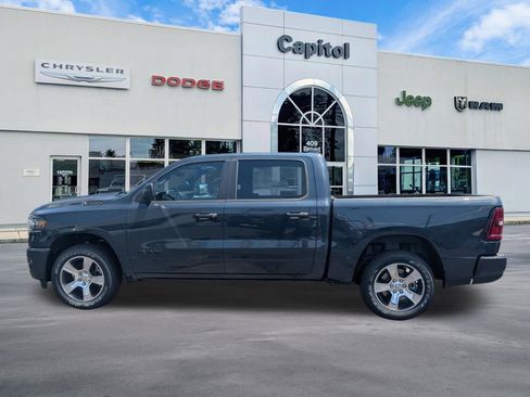 New 2026 RAM 1500 Express AWD/4WD image 6