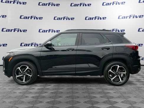 Used 2023 Chevrolet TrailBlazer RS w/ Sun and Liftgate Package image 2