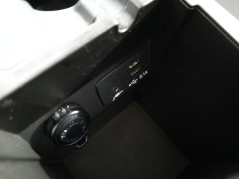 Used 2019 Subaru Crosstrek 2.0i Premium w/ Eyesight System image 35