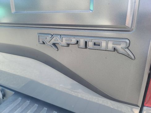 Used 2018 Ford F150 Raptor w/ Equipment Group 802A Luxury AWD/4WD image 11