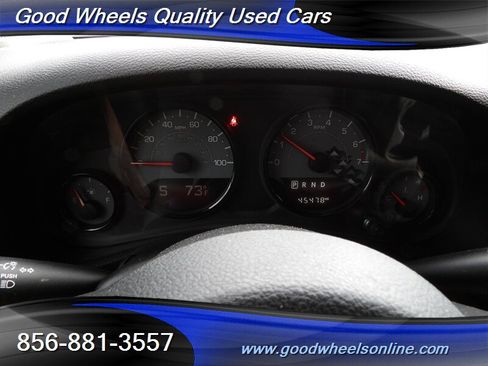 Used 2017 Jeep Wrangler Unlimited Sahara AWD/4WD image 16