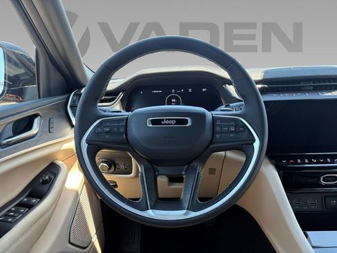 New 2026 Jeep Grand Cherokee Limited w/ Limited Altitude Package RWD image 11