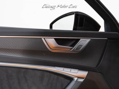 Used 2022 Audi RS 6 image 24