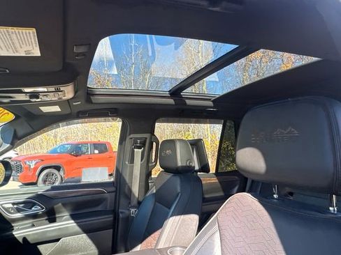 Used 2021 Chevrolet Tahoe High Country image 46