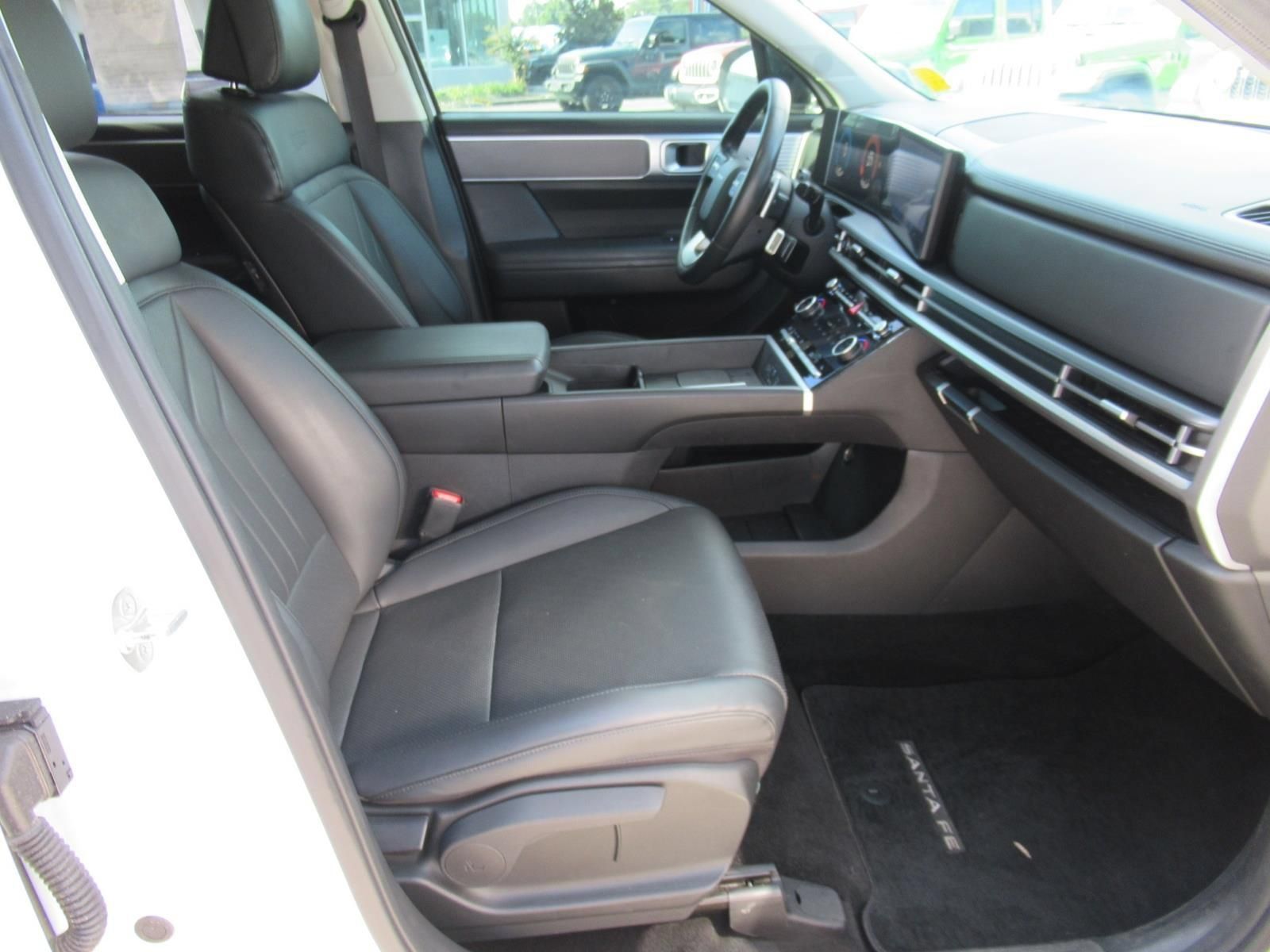 Used 2024 Hyundai Santa Fe XRT AWD/4WD image 10