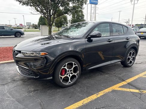 Used 2024 Alfa Romeo Tonale Veloce w/ Active Assist Package AWD/4WD image 3