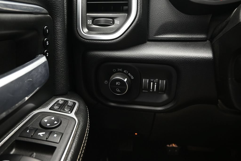 Used 2024 RAM 2500 Laramie w/ Safety Group AWD/4WD image 28