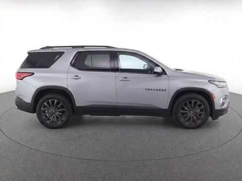 Used 2023 Chevrolet Traverse RS FWD image 8