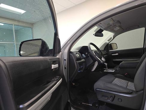 Used 2020 Toyota Tundra SR5 w/ TRD Off-Road Package AWD/4WD image 21