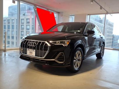 Certified 2025 Audi Q3 2.0T Premium w/ Convenience Package