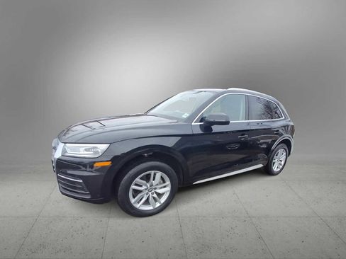 Used 2020 Audi Q5 2.0T Premium w/ Convenience Package image 4