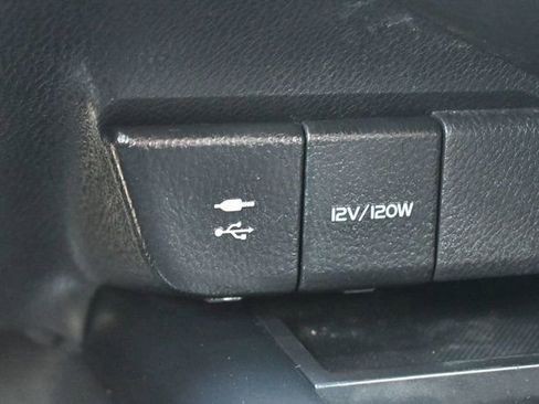 Used 2019 Toyota Camry SE image 27